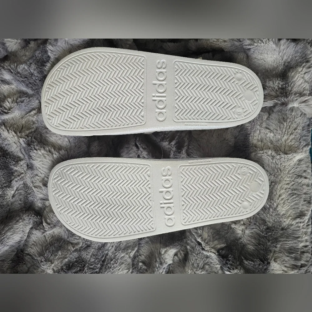 adidas nwt unisex